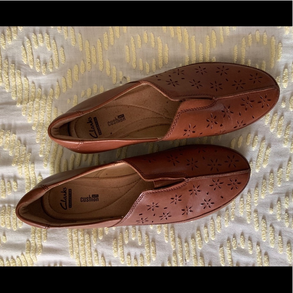 CLARK’S Collection soft cushion shoes